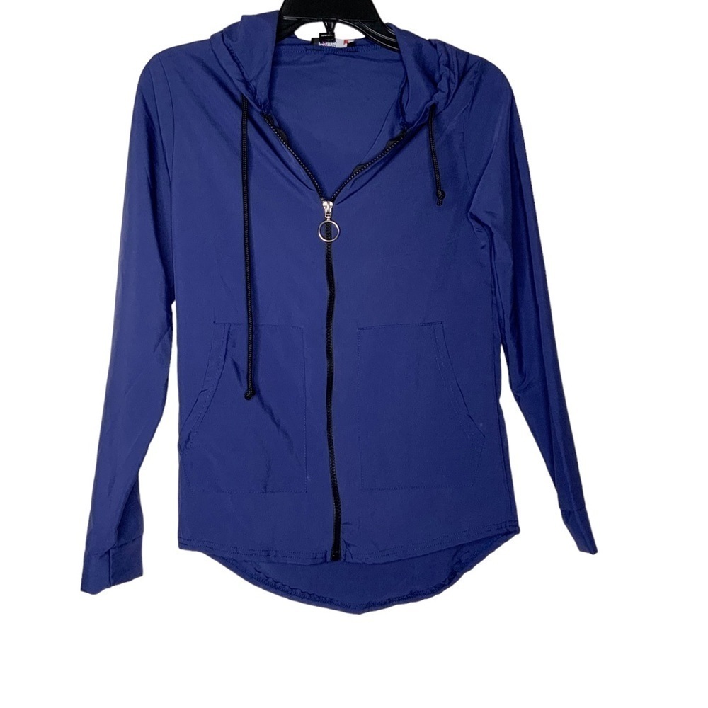 Love navy blue wind breaker. Size S